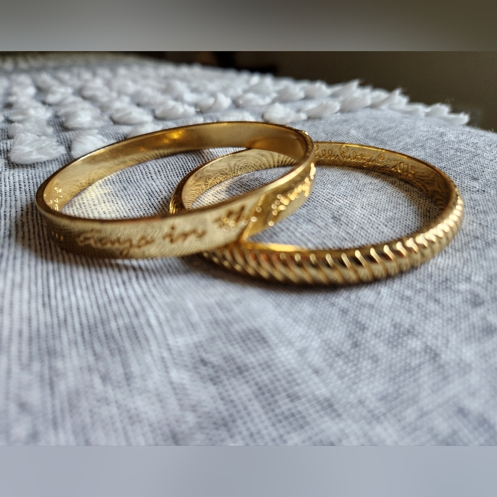 NWOT Pulitzer Gold Script and Textured Bangle Bracelet Set - Picture 2 of 10